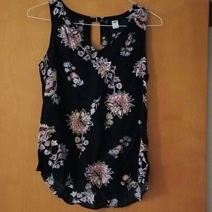Old Navy sleeveless top